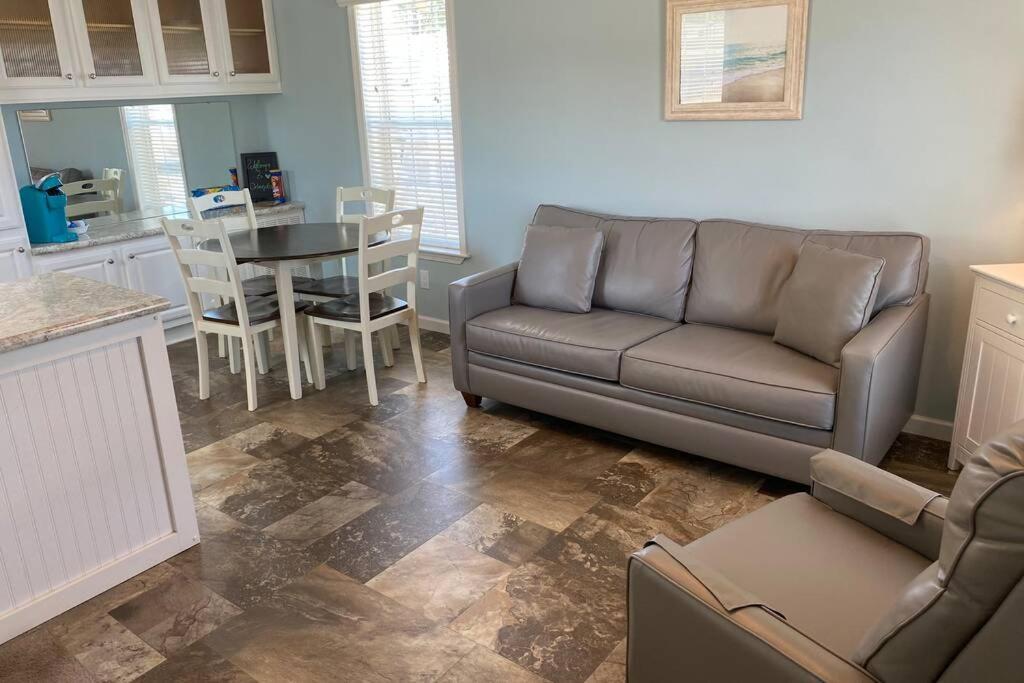 Cozy Tiny Home Near Disney World & Orlando Parks! Kissimmee Εξωτερικό φωτογραφία